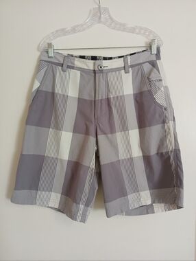 Lululemon Kahuna Shorts Mens 34 White Gray Plaid Casual Stretch Flat Front